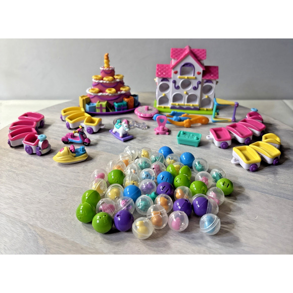 Squinkies Other - Squinkies Lot w/ Squinkiesville Clubhouse, Cupcake Playset, Cars, Figures & Caps
